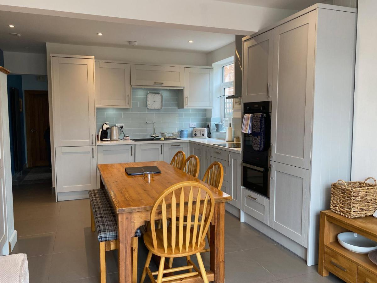Charming 3 Bed House And Garden, Pet Friendly Villa Bournemouth Exteriör bild